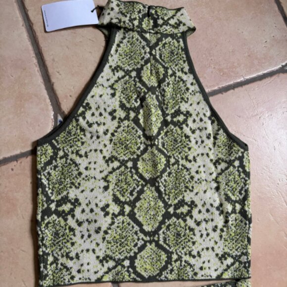 NWT TWO PIECE SET Snake Skin Outfit - Picture 3 of 5